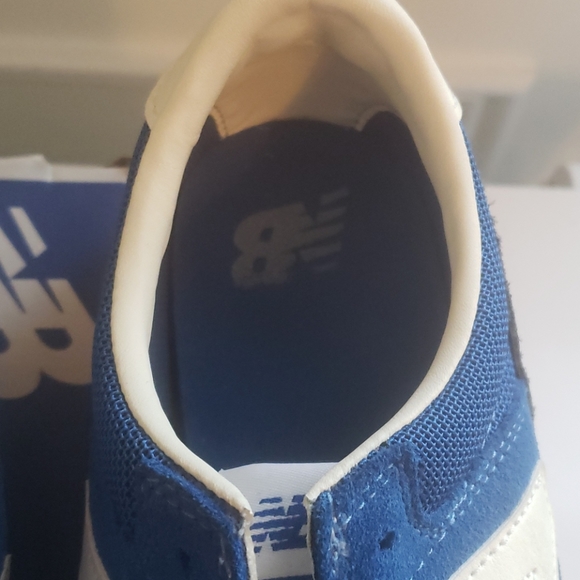 Shoes - Picture 5 of 5